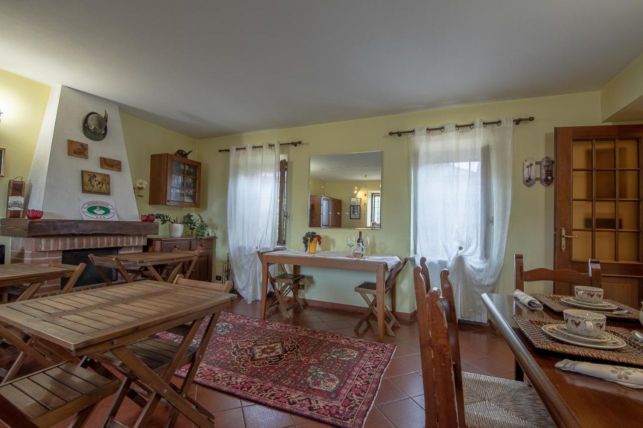 La Valle B&B Асті Екстер'єр фото