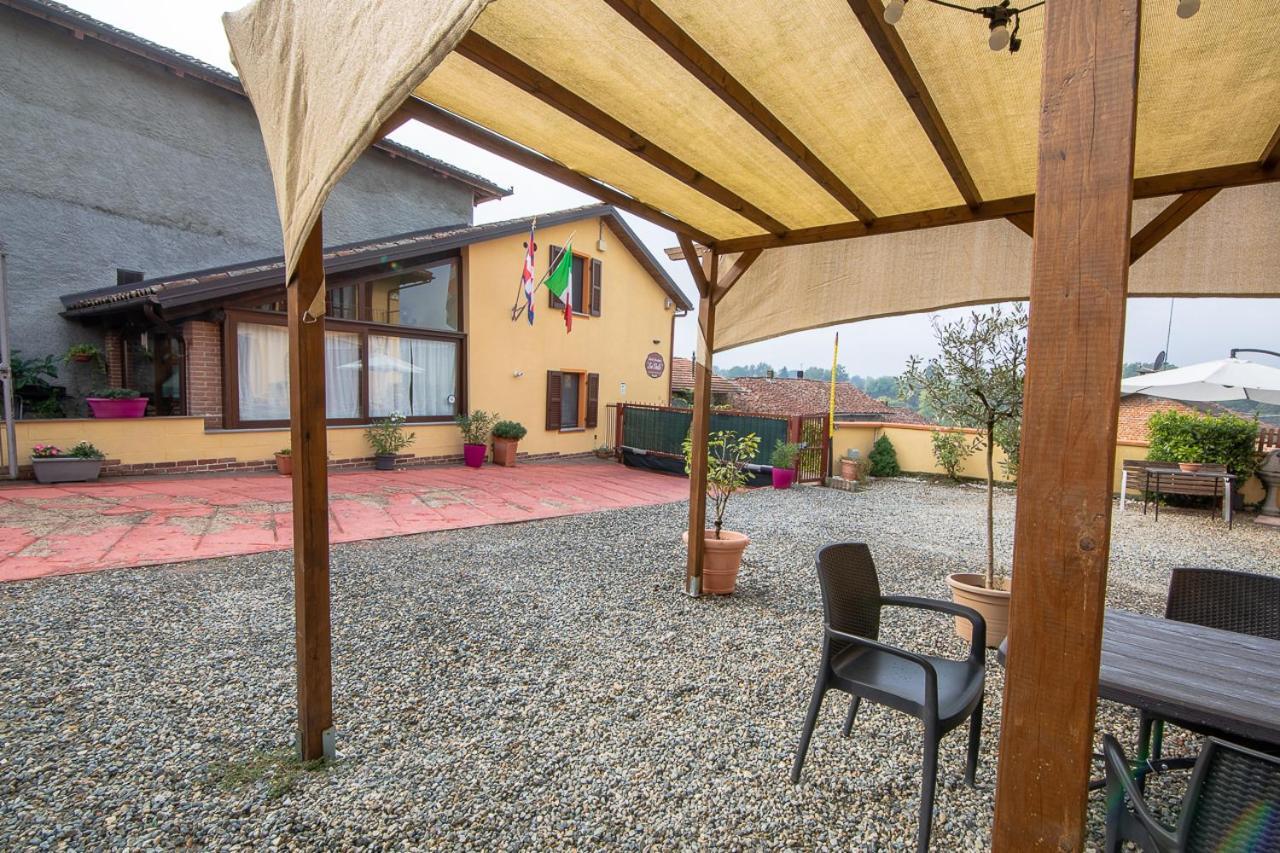 La Valle B&B Асті Екстер'єр фото
