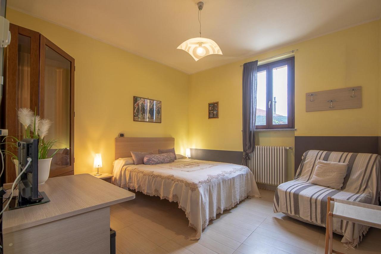 La Valle B&B Асті Екстер'єр фото