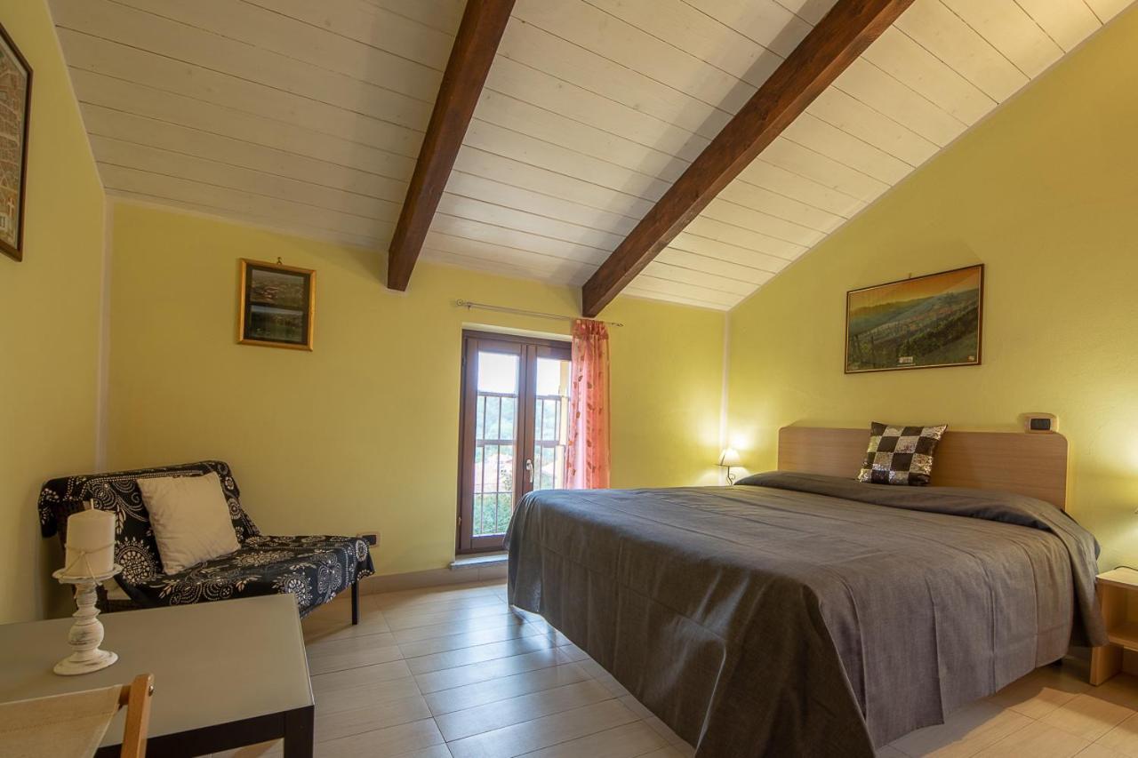 La Valle B&B Асті Екстер'єр фото