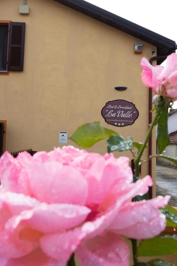 La Valle B&B Асті Екстер'єр фото