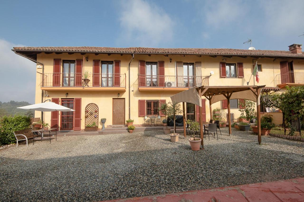 La Valle B&B Асті Екстер'єр фото