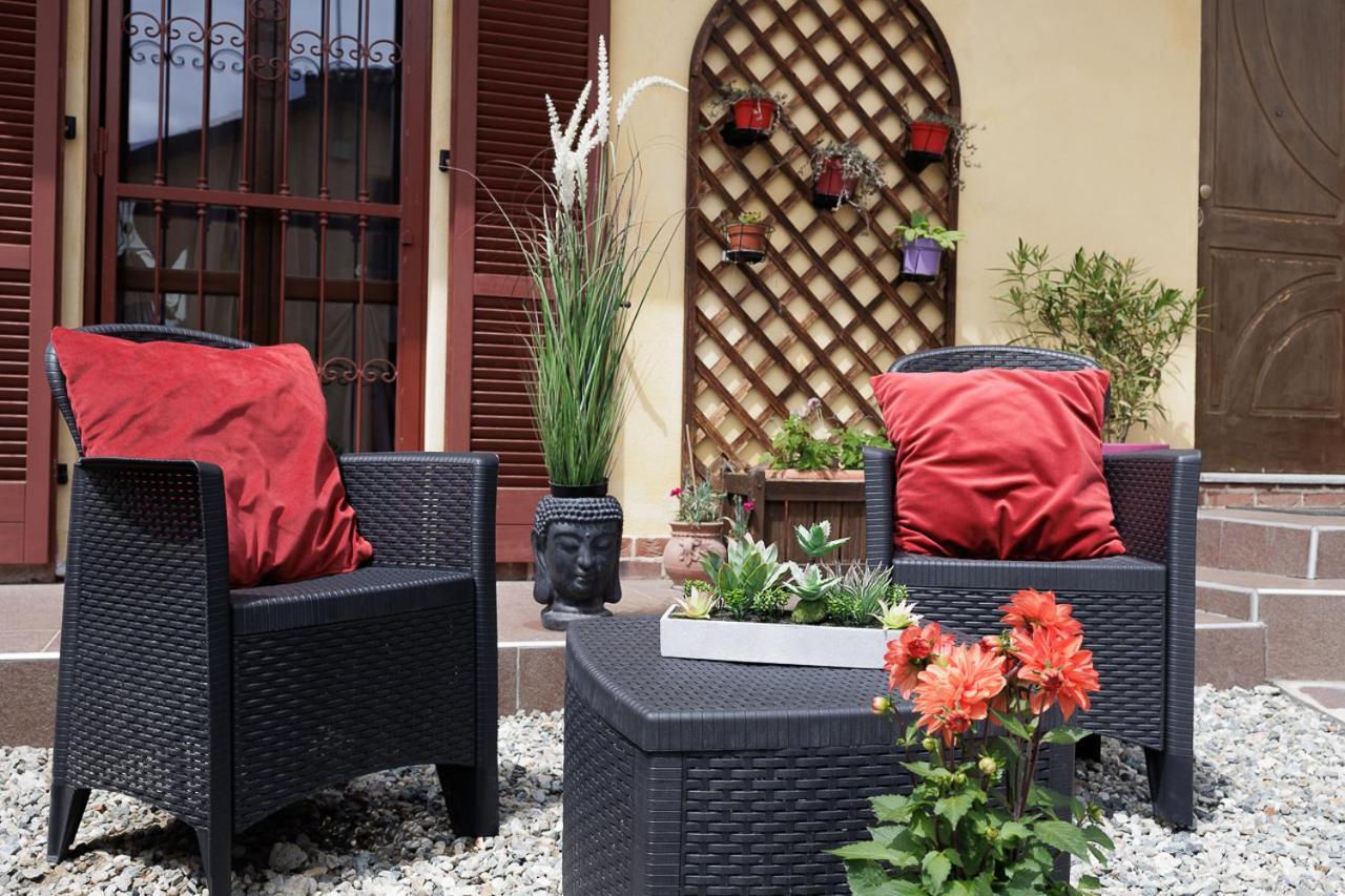 La Valle B&B Асті Екстер'єр фото