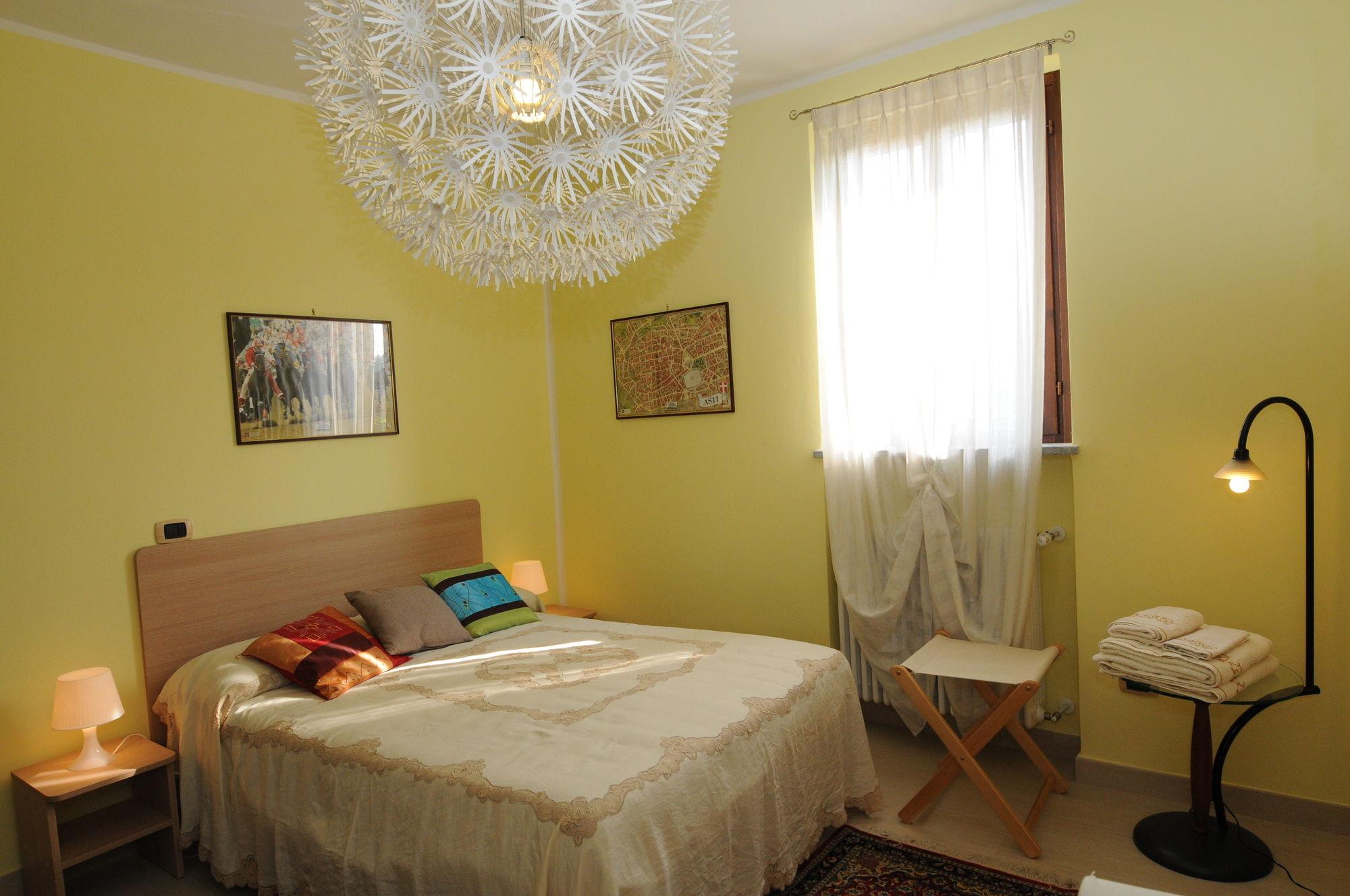 La Valle B&B Асті Екстер'єр фото